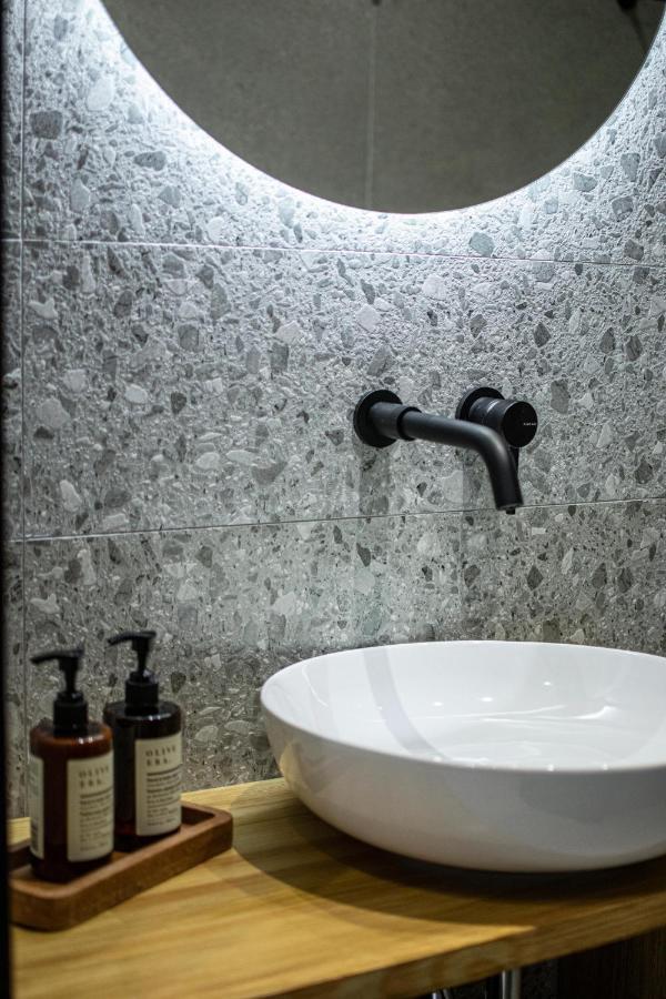 Clic - Comfort Luxury In City Of Янина Екстериор снимка
